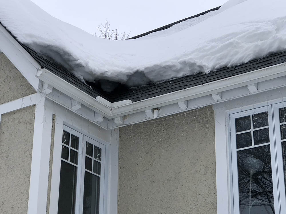 Service de déglaçage de toiture, gouttière et bâtiment à l’eau chaude ou à la vapeur à Joliette dans Lanaudière et ses environs - Lavage Pression Net 